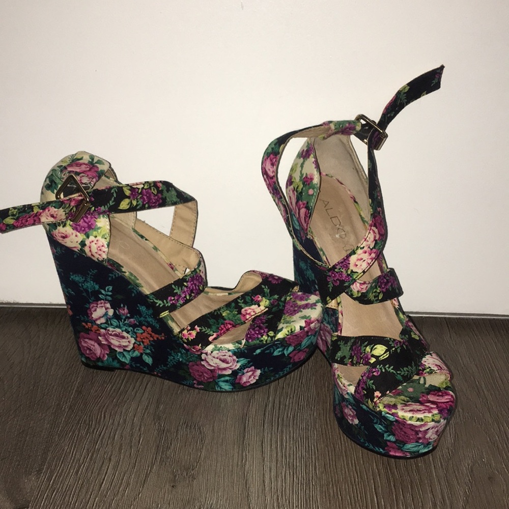 Aldo heels!